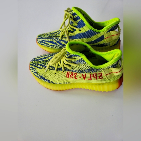 アディダス イージーブースト350 V2 セミフローズンイエロー adidas